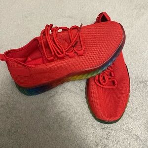 Size 8 Red colorful trim